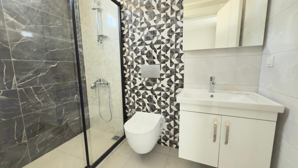 Продается дуплекс 3+1 в жилом комплексе LETO 2 RESIDENCE в районе Махмутлар, Аланья.