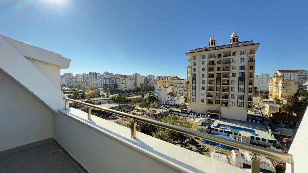 Продается дуплекс 3+1 в жилом комплексе LETO 2 RESIDENCE в районе Махмутлар, Аланья.