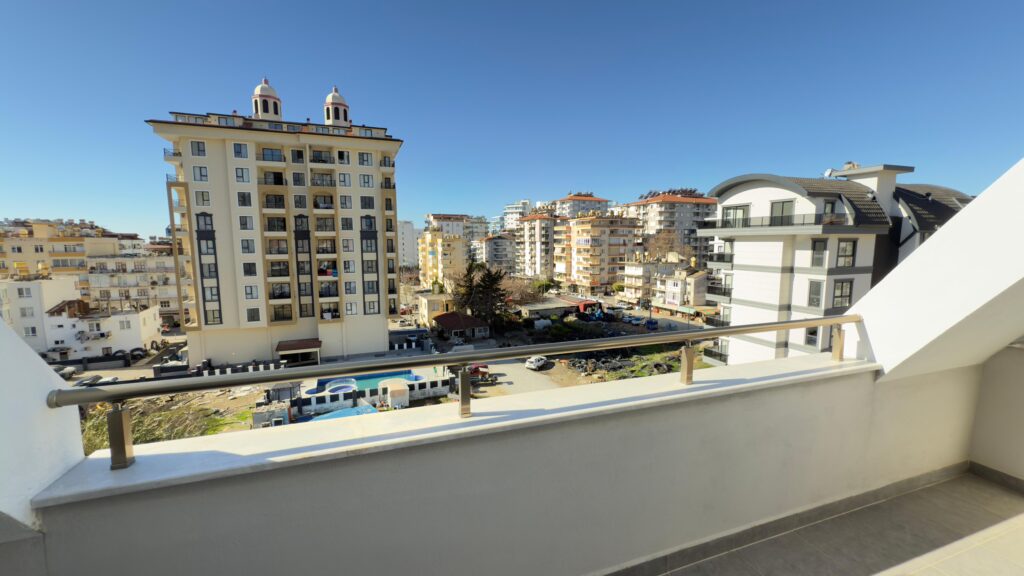 Продается дуплекс 3+1 в жилом комплексе LETO 2 RESIDENCE в районе Махмутлар, Аланья.