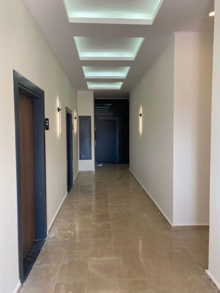 Квартира 1+1 с видом на море в жилом комплексе Travok Tower, район Махмутлар, Аланья