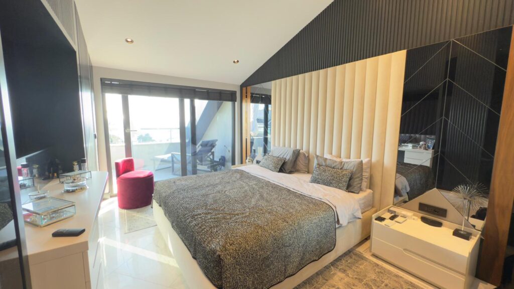 VIA MAR N51-52A 3+1 785.000€