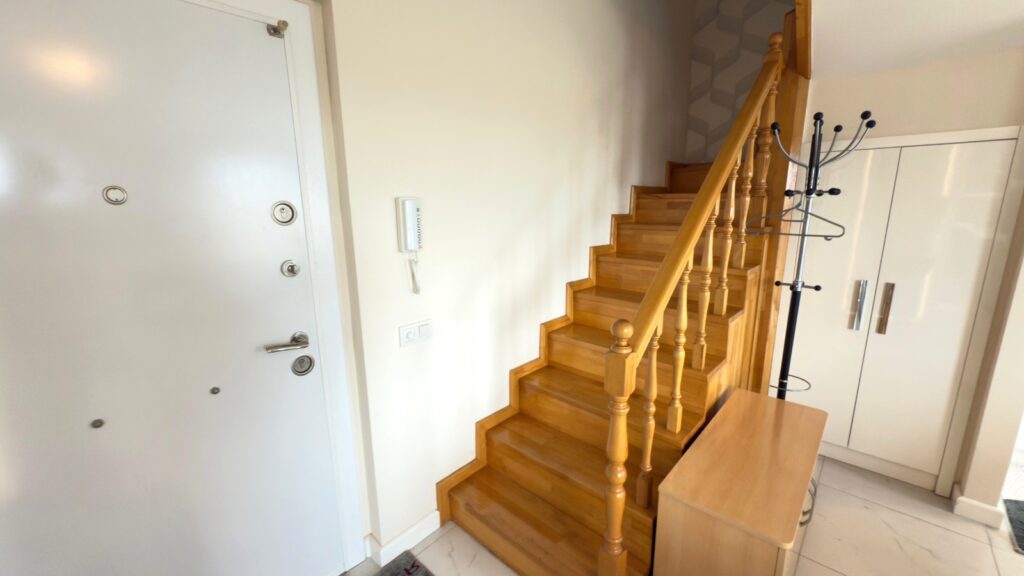 GRANADA 2+1 DUBLEX ESYALI 182.000€