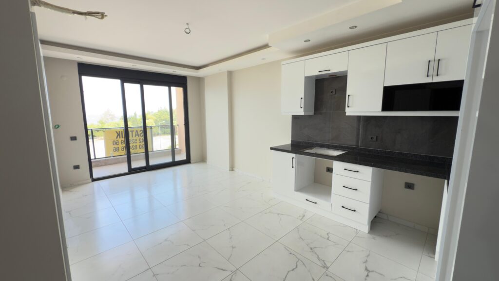 CORNER 1+1 ESYASIZ 90.000€