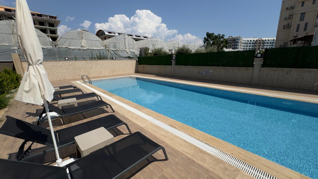 CORNER 1+1 ESYASIZ 90.000€